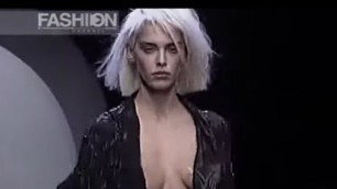 'EXTÈ Spring 2004 Milan - Fashion Channel'
