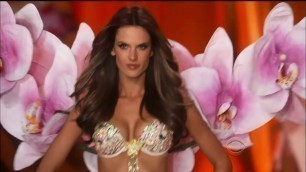 'Victoria’s Secret Fantasy Bra 2012 - Alessandra Ambrosio - Fantasy Bra Floral'