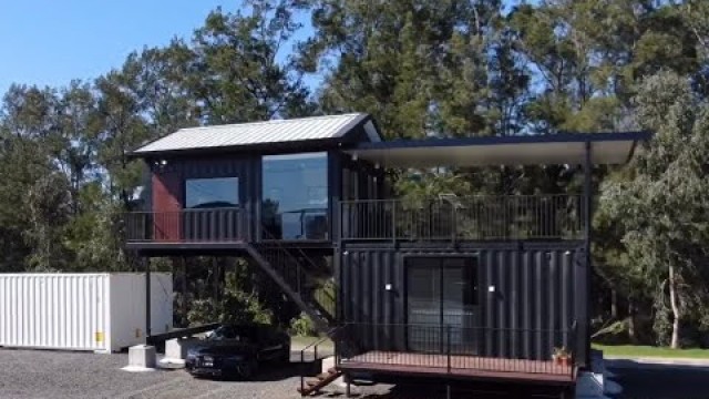 'Luxurious Container Home from Australia with friends'