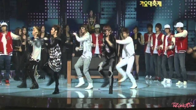 '091230 | SHINee 샤이니_ Just Dance (Lady Gaga)'