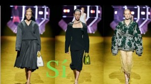 'High Fashion | Prada | Fall Winter 2022/23 Collection'