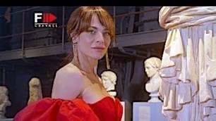 'LAURA BIAGIOTTI Fall 2022 Milan - Fashion Channel'