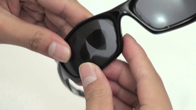 'Oakley Straight Jacket Sunglasses Lenses Replacement(Installation/Removal)'