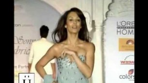 'Malika Arora Khan\'s Wardrobe Malfunction At Fashion Event'