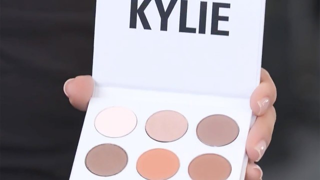 'Kylie Jenner\'s Kyshadow Palette Sold Out! Try These Dupes'