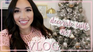 'VLOG | DECORATING THE CHRISTMAS TREE & PINTEREST RESTAURANT!'