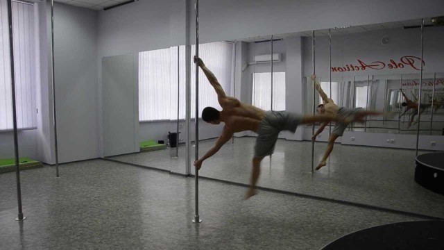 'Дмитрий Федотов Украина. PoleAction. Man Pole Dance. Dmitry Fedotov. 04. 2013'