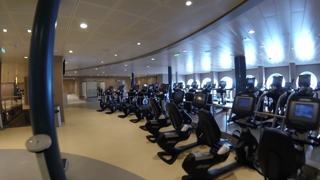 'Fitness on a cruise, Harmony of Seas gym and running track tour!'