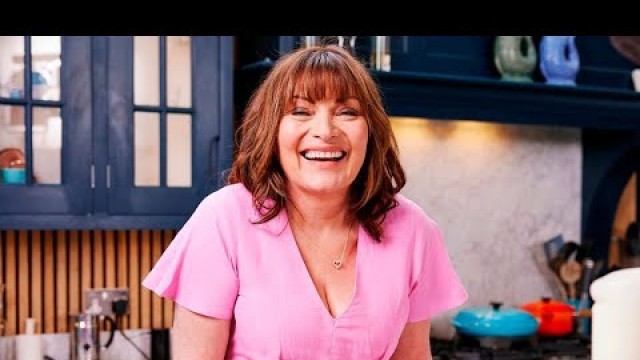 'Lorraine Kelly admits she\'s gone up two dress sizes in the pandemic'