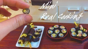'miniature real cooking 소풍 피크닉 엄마 손맛나는 김밥 Korean popular food Gimbap 미니어처 진짜요리 김밥만들기'
