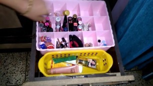 'How to Organize Cosmetics in Hindi - DIY Makeup Drawer Organization Ideas'