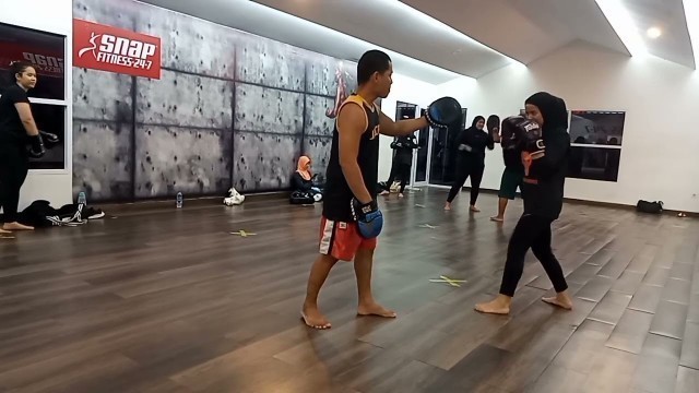 'snap fitness latihan rutin Senin #muayhai ##snapfitness'