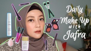 'Make Up Glowing ala JAFRA..'