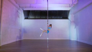 '7 Rings-Ariana Grande Pole routine'