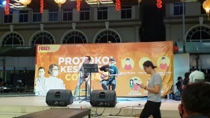 'Food Street PIK \" KARAMBAND AKUSTIK \"   Benci Untuk Mencinta'