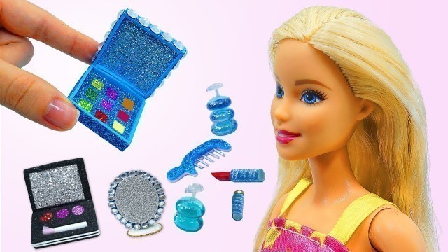 'DIY BARBIE HACKS AND CRAFTS: Miniature Elsa Cosmetics ~ Eyeshadow palette, Bag and more!'