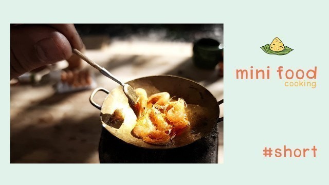 'miniature Roasted Shrimp with Chili and Salt - mini real food cooking set | mini food real #shorts'