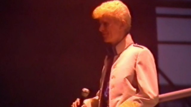 'David Bowie Live Sydney 1983  Full concert (Pro Shot Video)'