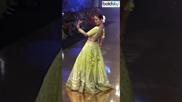 'Malaika Arora Ramp Walk at Bombay Times Fashion Week 2022 #malaikaarora #bollywood'