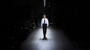 'DRIES VAN NOTEN 107 Men\'s Autumn/Winter 2019-20 Fashion Show'