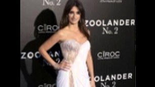 'Penelope Cruz Dazzles In Sequin Slit Gown At ‘Zoolander 2’ Premiere'