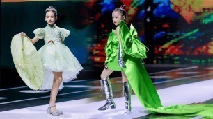 'The children walk catwalk in green style clothes | Fashion show'