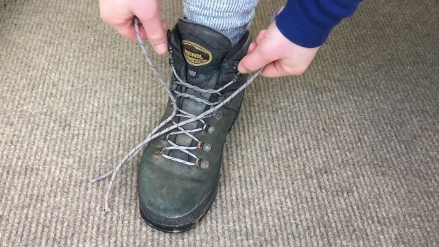 'How to tie hiking boots: heel lock lacing'