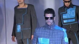 'Hunky Indian male models walk the ramp at Delhi fashion show'