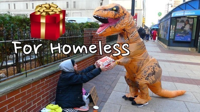 'T-Rex Spreads Cheer- Presents To Homeless!'