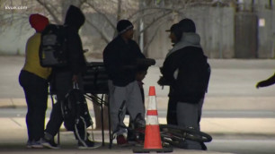 'Haitian food truck gives food to homeless on Christmas'