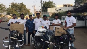 'giving food to homeless india, giving food to homeless people'