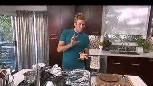 'Cooking with Curtis Stone    Smoking Food Indoors'