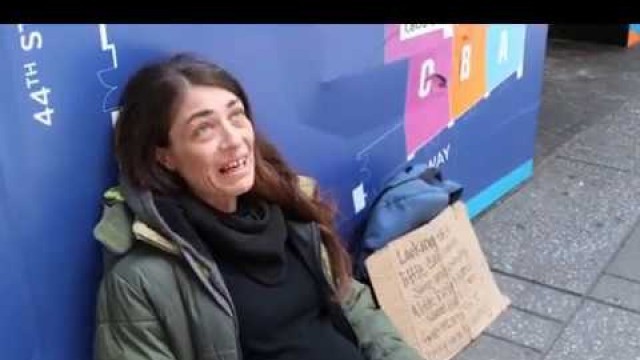 'Giving a surprise to a pregnant homeless lady'