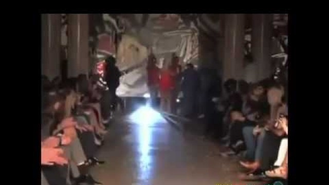 'Runway Model Fails   Funny Videos at Videobash'