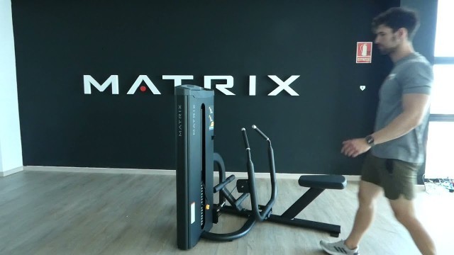 'SEATED ROW Matrix Fitness Go Series'