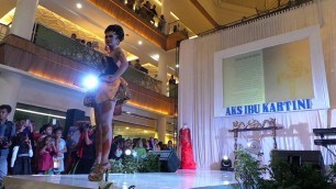 'FASHION SHOW AKS KARTINI SEMARANG'