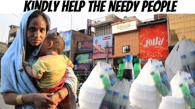 'Helping The Poor People by Giving Food To Them | Pakistan Street Food'