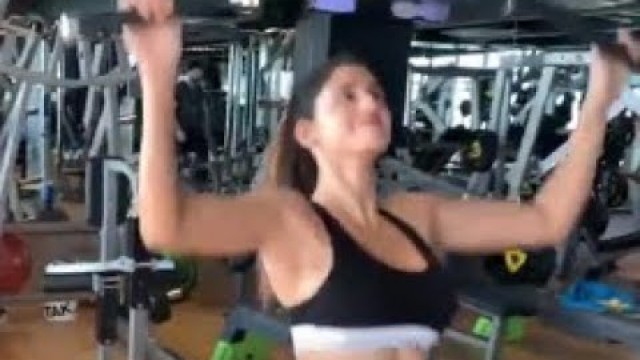 'Hot Disha Patani Gym Video | Disha Patani Back Workout Exercises | Back Exercises by Disha Patani'