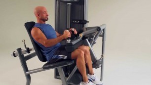 'Matrix Fitness ülő lábhajlító gép Versa Leg Curl bemutató videó'