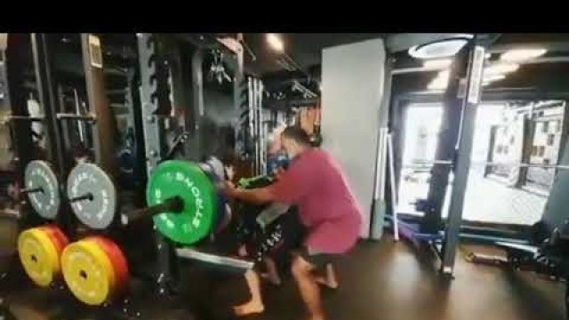 'Disha Patani Workout With Gym Trainer/Latest New Video Disha Patani'