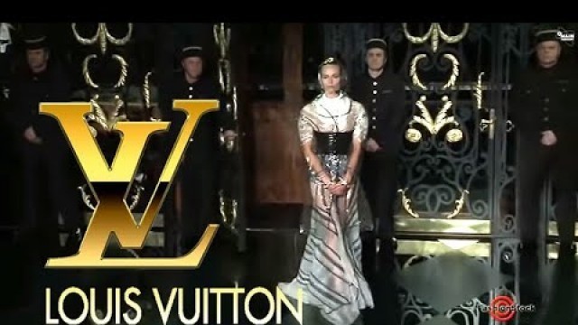 'LOUIS VUITTON Fall 2011 / Winter 2012 Runway Show in Louvre Paris Fashion Week FW12 | EXCLUSIVE'
