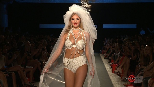 'Kate Upton at Beach Bunny 2012 Swimwear Runway Fashion Show @ MiamiSwim FW 1:24min Preview'