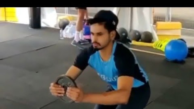 '#Shreyas #Dance #Gym Shreyas Iyer Gym and Shikhar Dhawan dance with Prithvi Shaw'