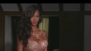 'Lais Ribeiro: VS \"Champagne Nights\" Fantasy Bra Photo Shoot (2017)'