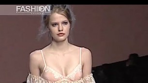 'BLUMARINE Spring 2004 Milan - Fashion Channel'