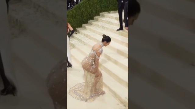 'Kendall Jenner at the #metgala #kendalljenner #kimkardashian #haileybieber'