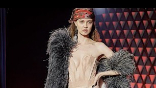 'ANDREAS KRONTHALER x VIVIENNE WESTWOOD Fall 2022 Paris -   Fashion Channel'