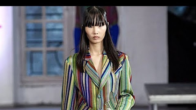 'KENNETH IZE Fall 2022 Paris - Fashion Channel'