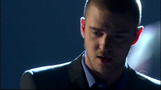 'Justin Timberlake My Love& Lovestoned Medley @ Victoria\'s Secret Fashion Show HQ'