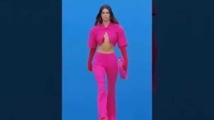 'Kendall Jenner\'s walk evolution✨ #shorts #kendalljenner #runaway'